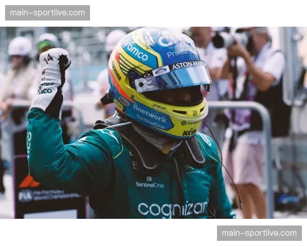 美国游泳系列赛迈阿密站：新生代选手占据多个项目领奖台